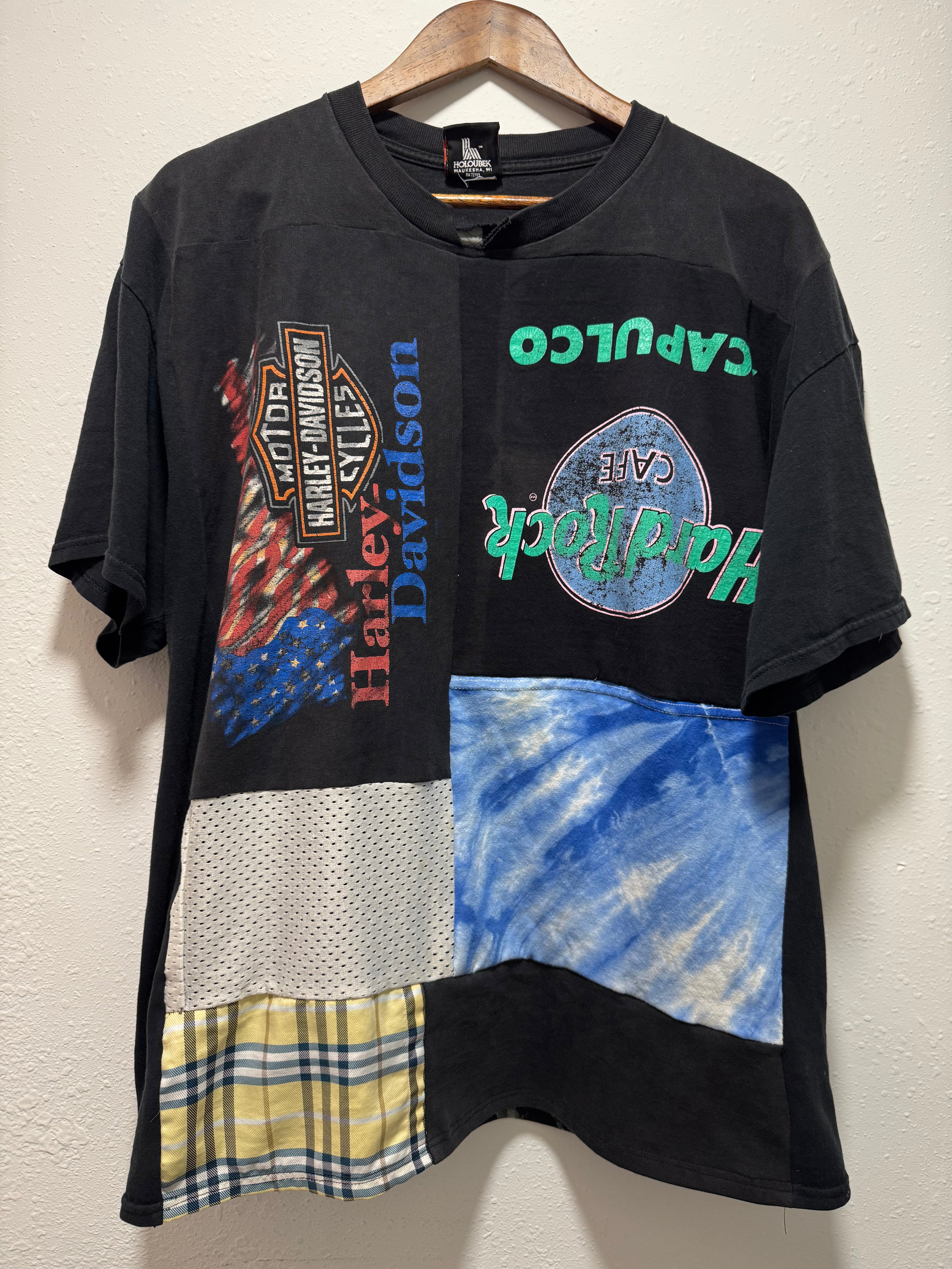 BRICK PANEL T-SHIRT
