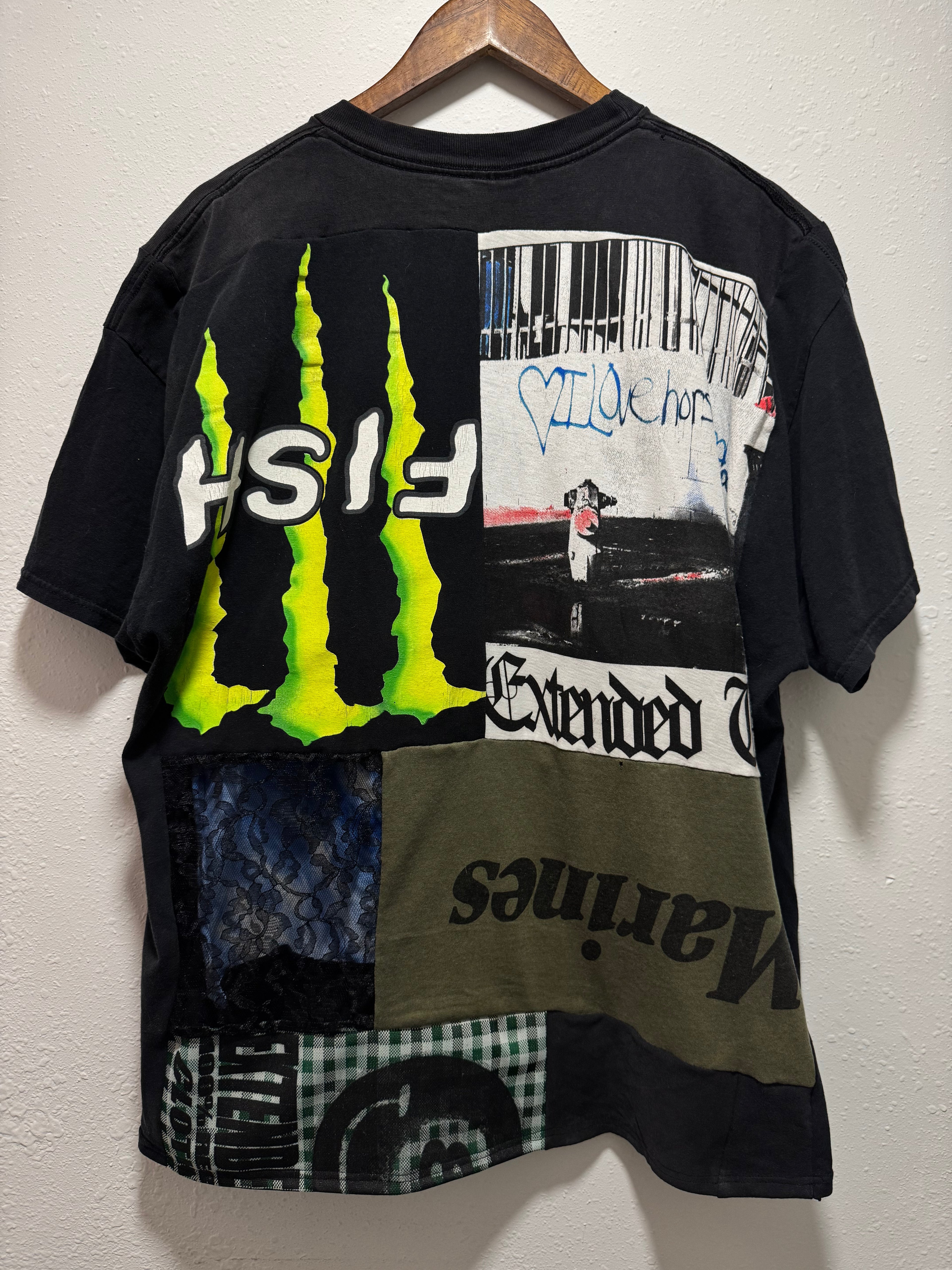 BRICK PANEL T-SHIRT