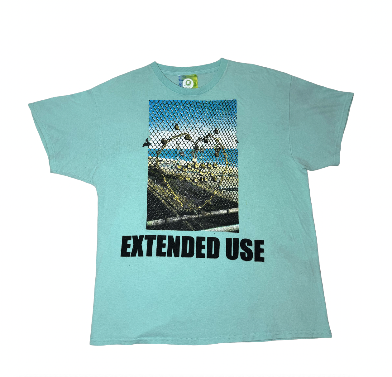 LOVE HURTS EU T-SHIRT